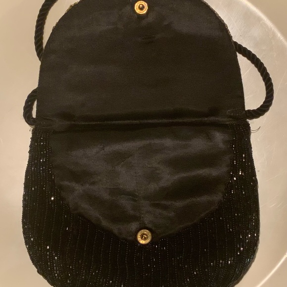 Beautiful Women’s Shoulder Bag - Picture 3 of 4